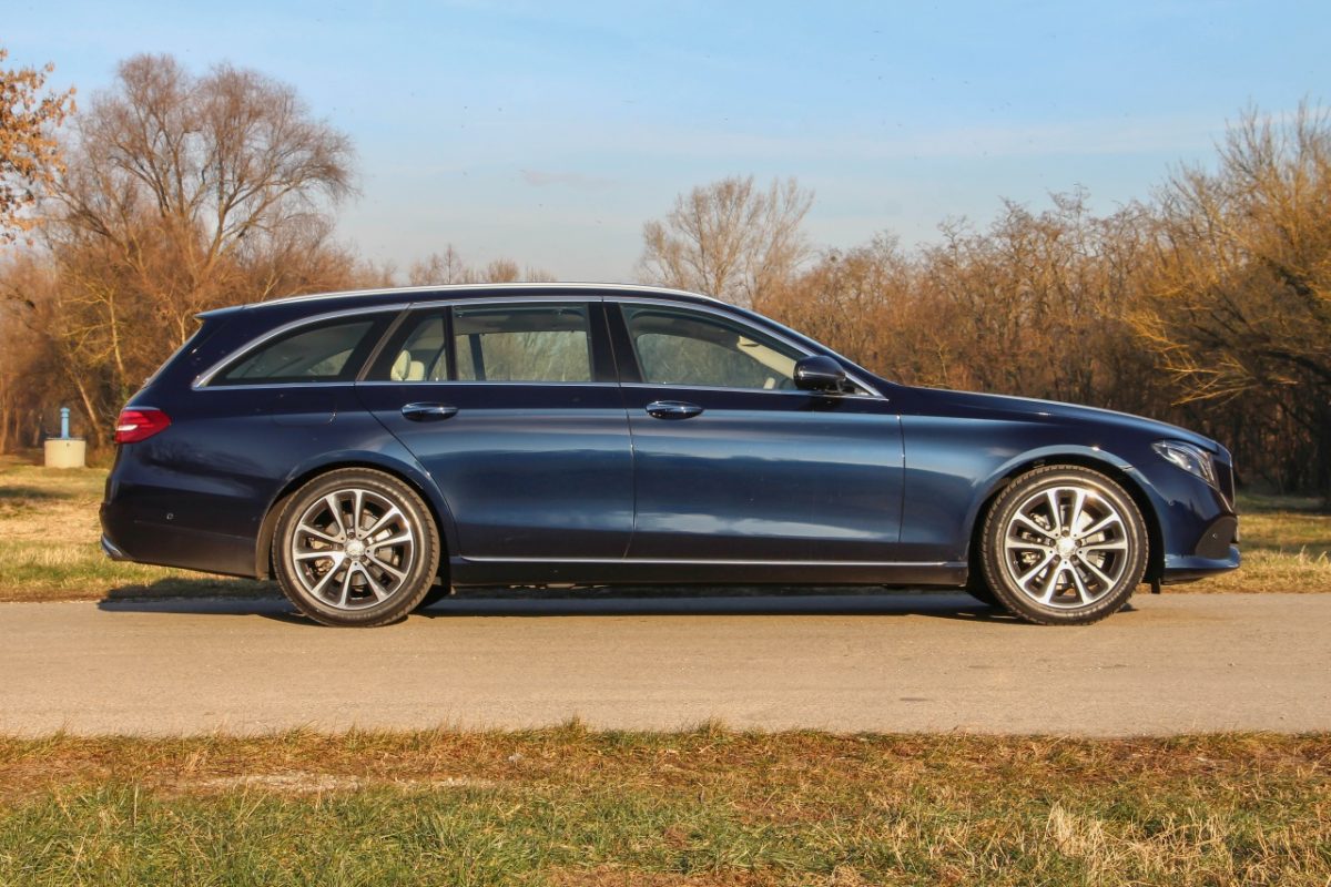 MERCEDES-BENZ E-OSZTÁLY