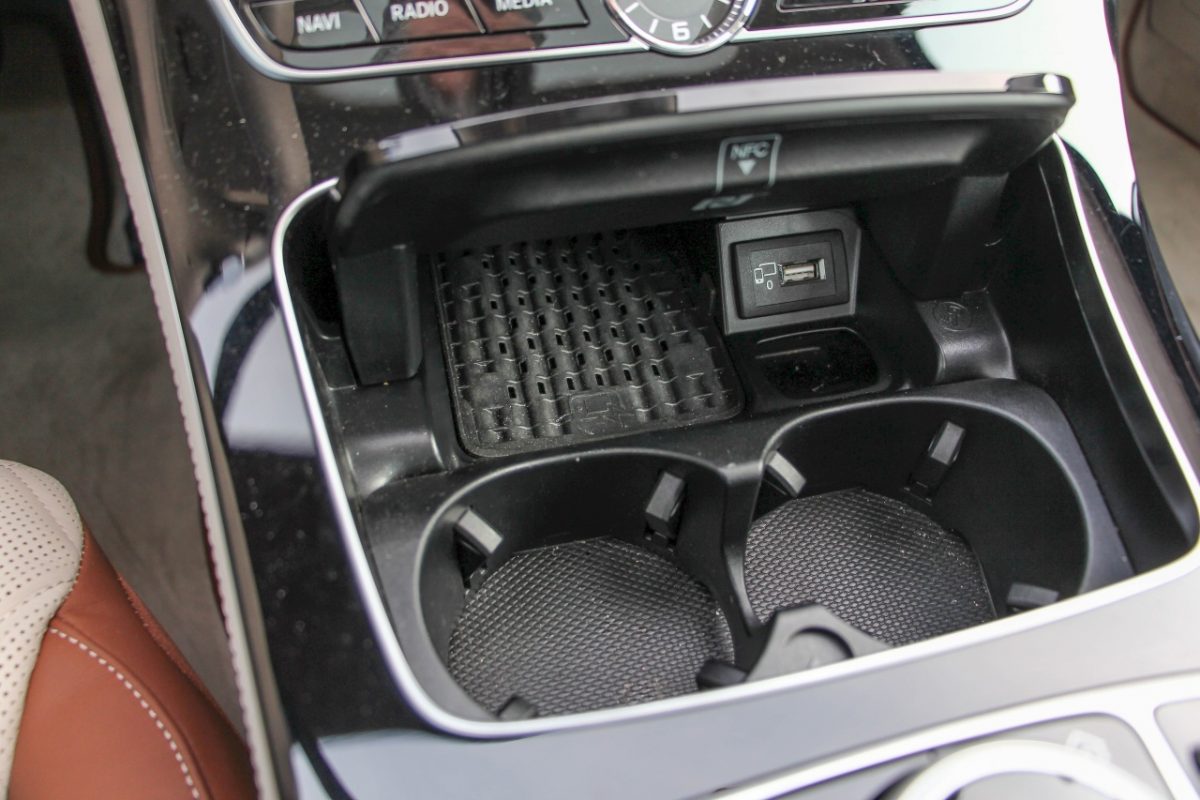 MERCEDES-BENZ E-OSZTÁLY