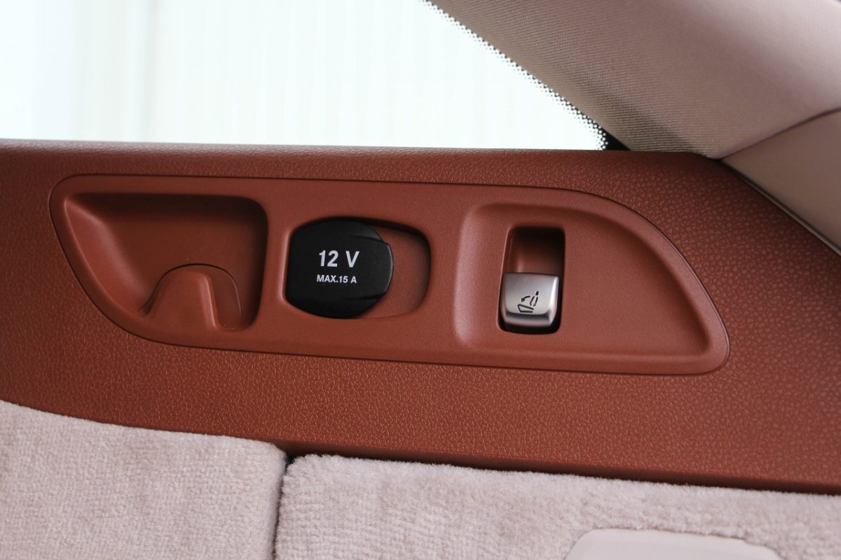 MERCEDES-BENZ E-OSZTÁLY