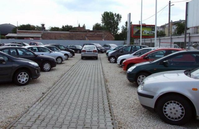 Nagyon felpörgött a használt autók adásvétele