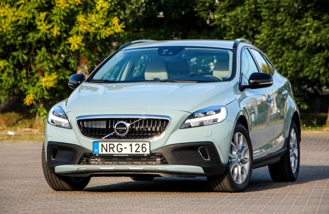 Csendes őrült – Volvo V40 CC T5 teszt