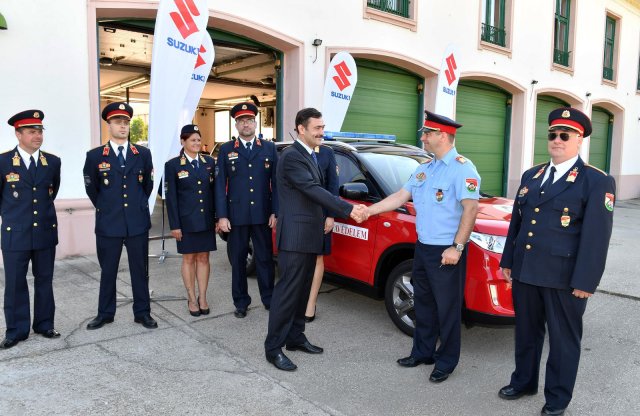 Parancsnoki autónak is megteszi a Suzuki Vitara
