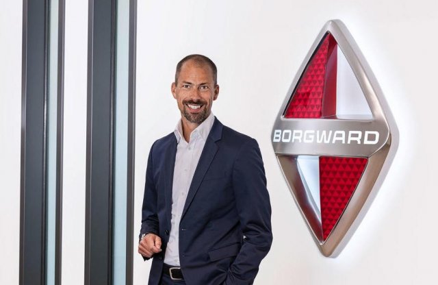 A Mini dizájnere a Borgwardnál folytatja