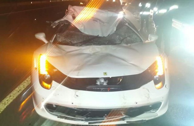 Tehén végzett a Ferrarival