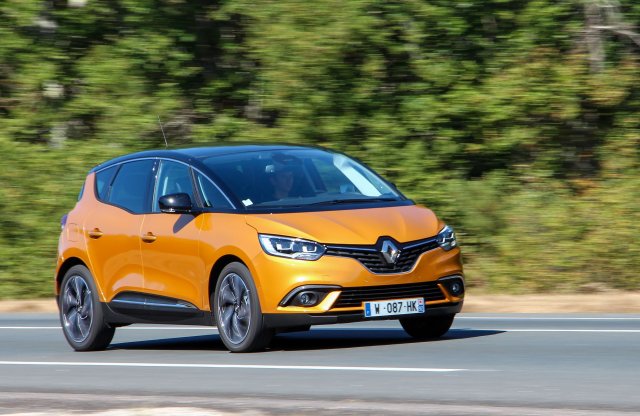 Nagy felni, nagy navi, nagy dizájn – Renault Scenic menetpróba