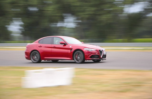 Az Alfa Giulia QV a leggyorsabb szedán