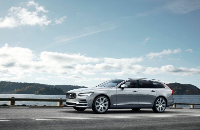 Még idén jöhet a Volvo V90 Cross Country