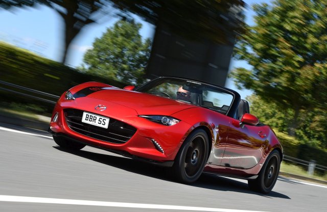 Turbó nélkül bő 200 lóerő az MX-5-ből