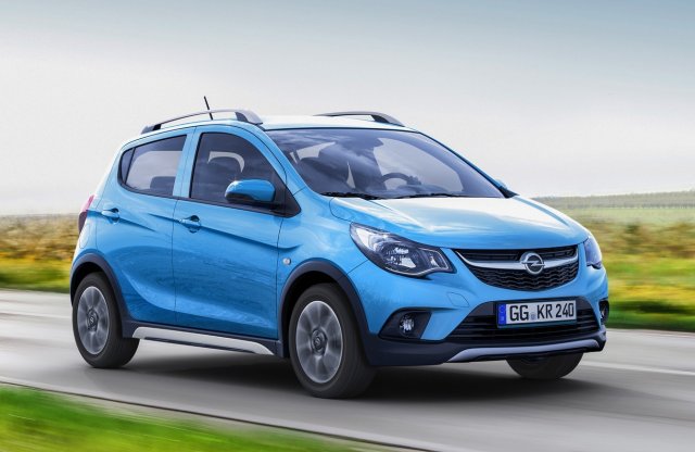 Károly is gumicsizmát húzott