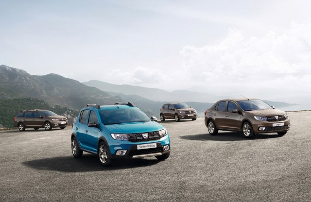 Új Daciák jönnek, négyen, Párizsból