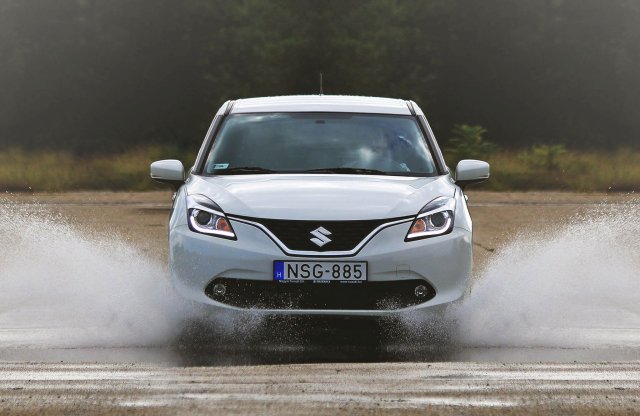 Csúcs ez a Baleno! Három hengerrel