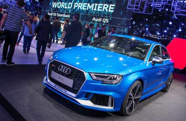 Magyar autó Párizsban: 400 lovas az Audi RS3 szedán