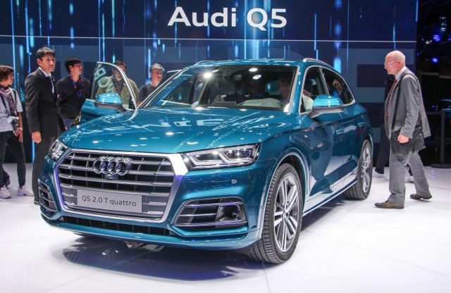Légrugóval jön az új Audi Q5