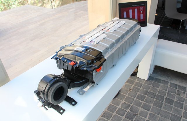 Vajon meddig tart egy hibrid autó akkumulátora?