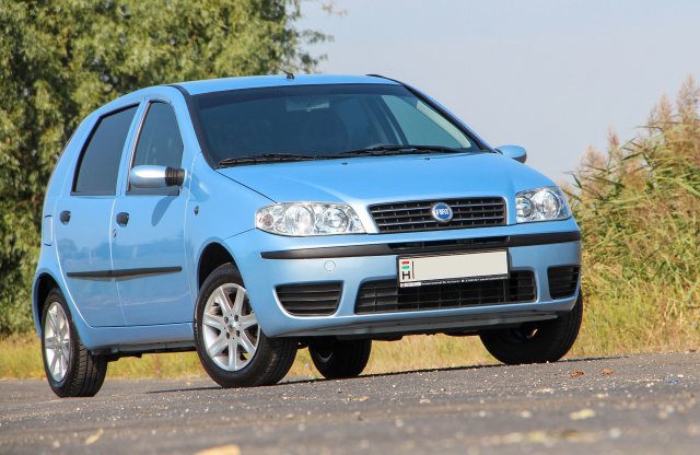 Olcsó autó is lehet patika. Fiat Punto használtteszt