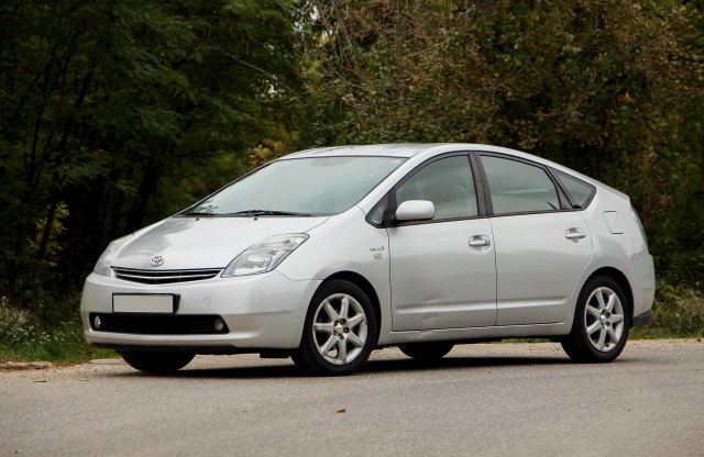 Milyen egy Prius 400 ezer kilométer után? Megnéztük!