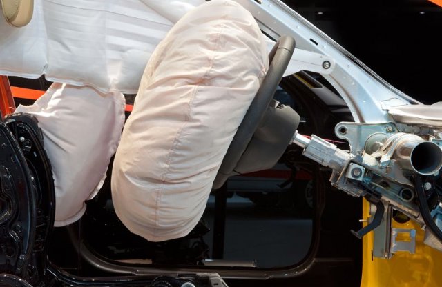 Tovább dagad a légzsákbotrány, 6 millió Toyota érintett