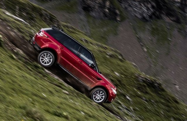 Terepen bizonyított a Range Rover Sport