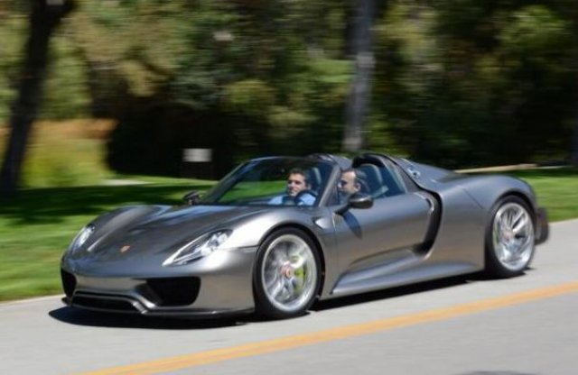 Porsche 918 a Ferrari Enzo ellen