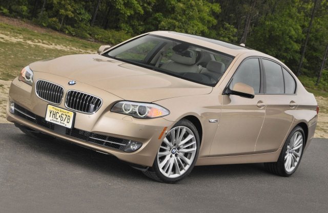 Tolvajjal együtt került meg a lopott BMW