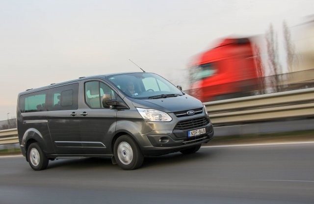 Spórolós járat? Ford Tourneo Custom EcoBlue