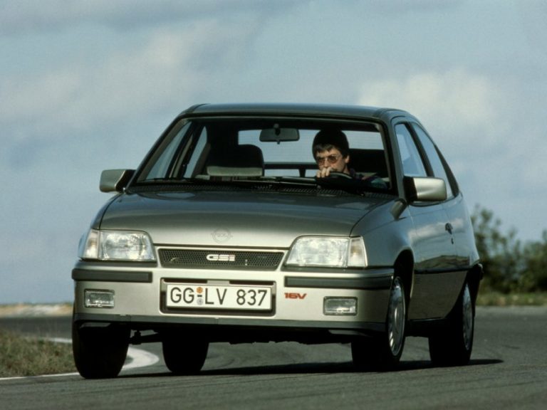 OPEL KADETT E