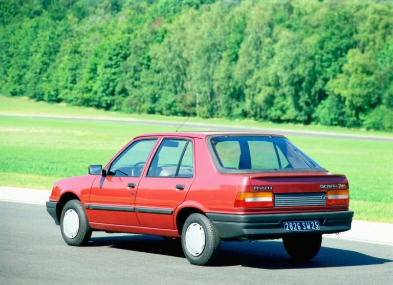 PEUGEOT 309