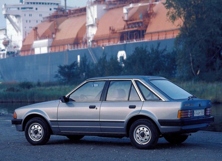 FORD ESCORT