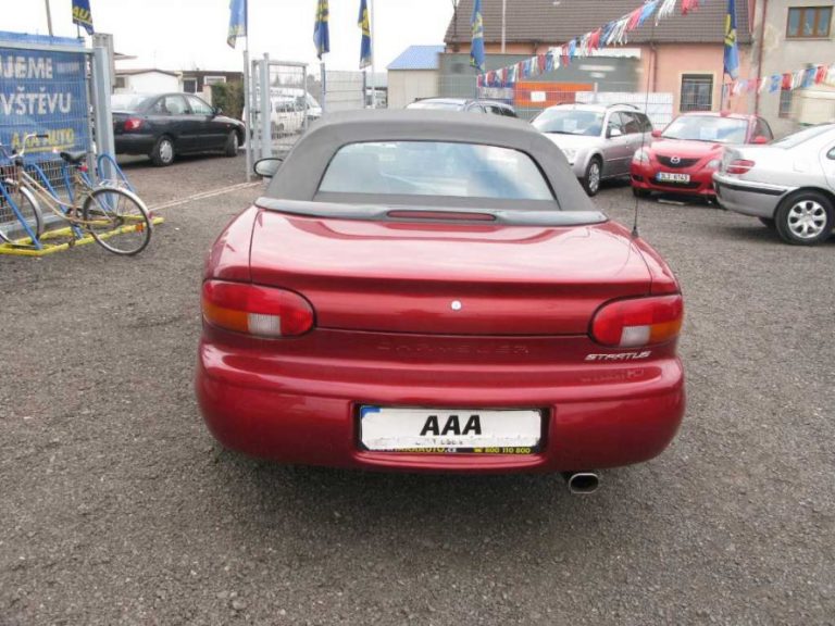 CHRYSLER STRATUS