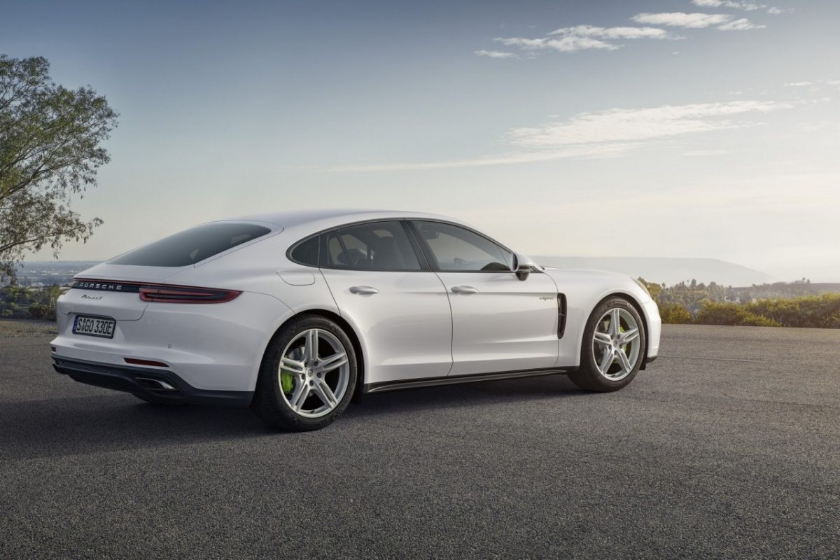 PORSCHE PANAMERA