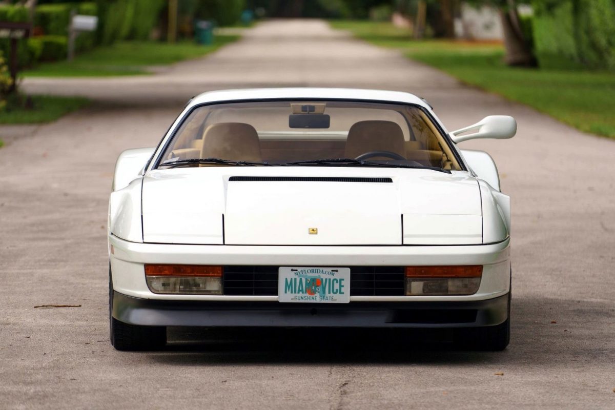 FERRARI TESTAROSSA
