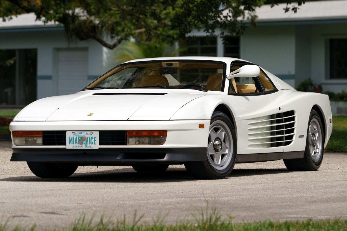 FERRARI TESTAROSSA