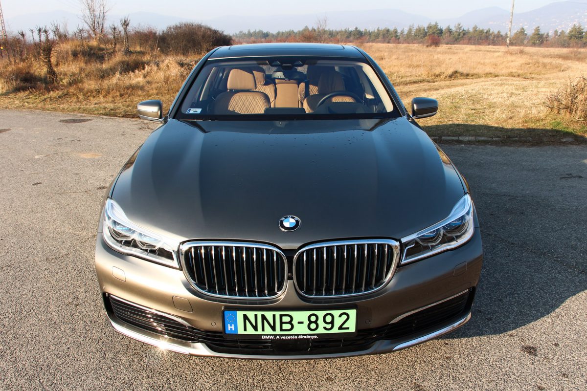 BMW 7-ES SOROZAT