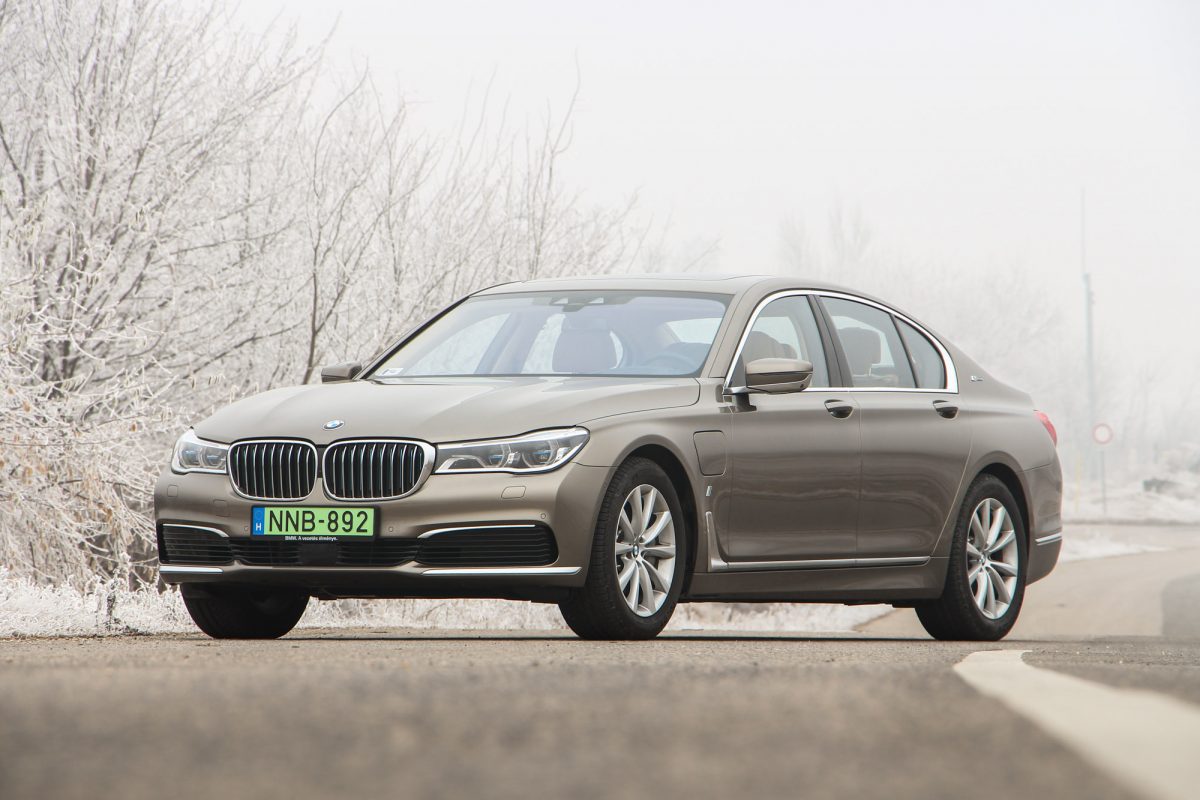 BMW 7-ES SOROZAT
