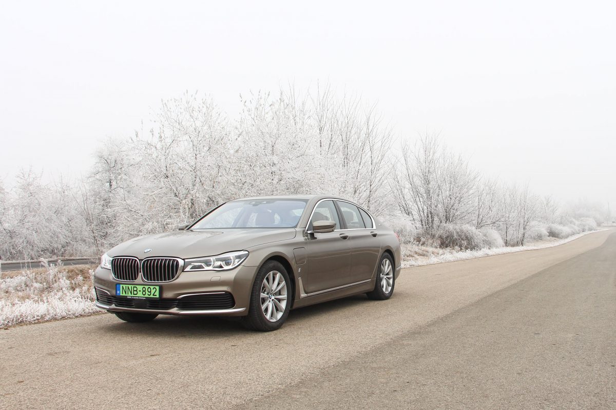 BMW 7-ES SOROZAT