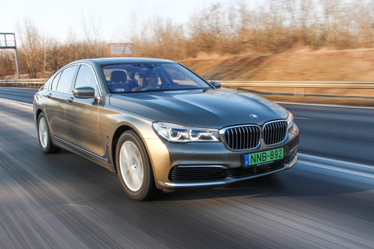 BMW 7-ES SOROZAT