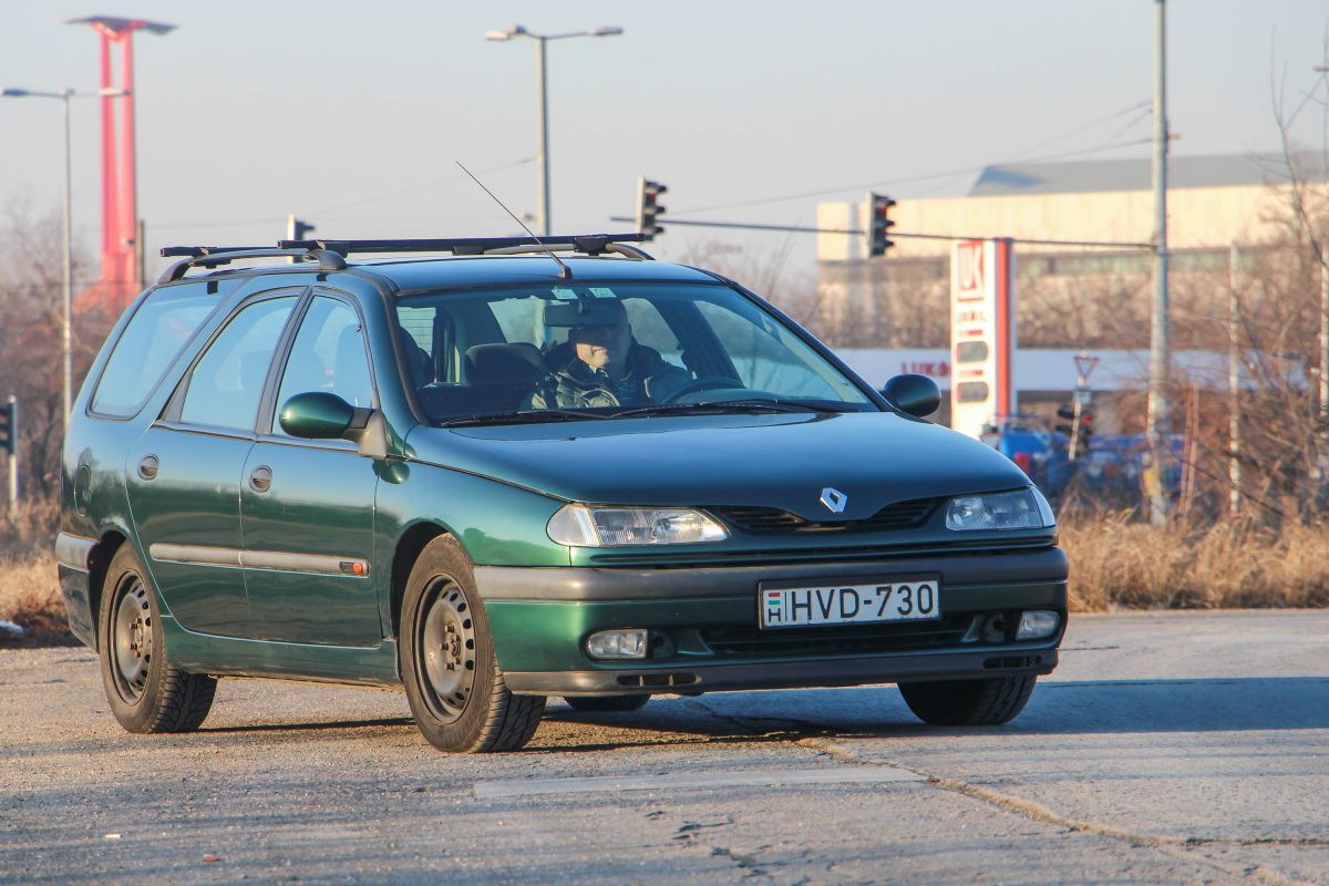RENAULT LAGUNA