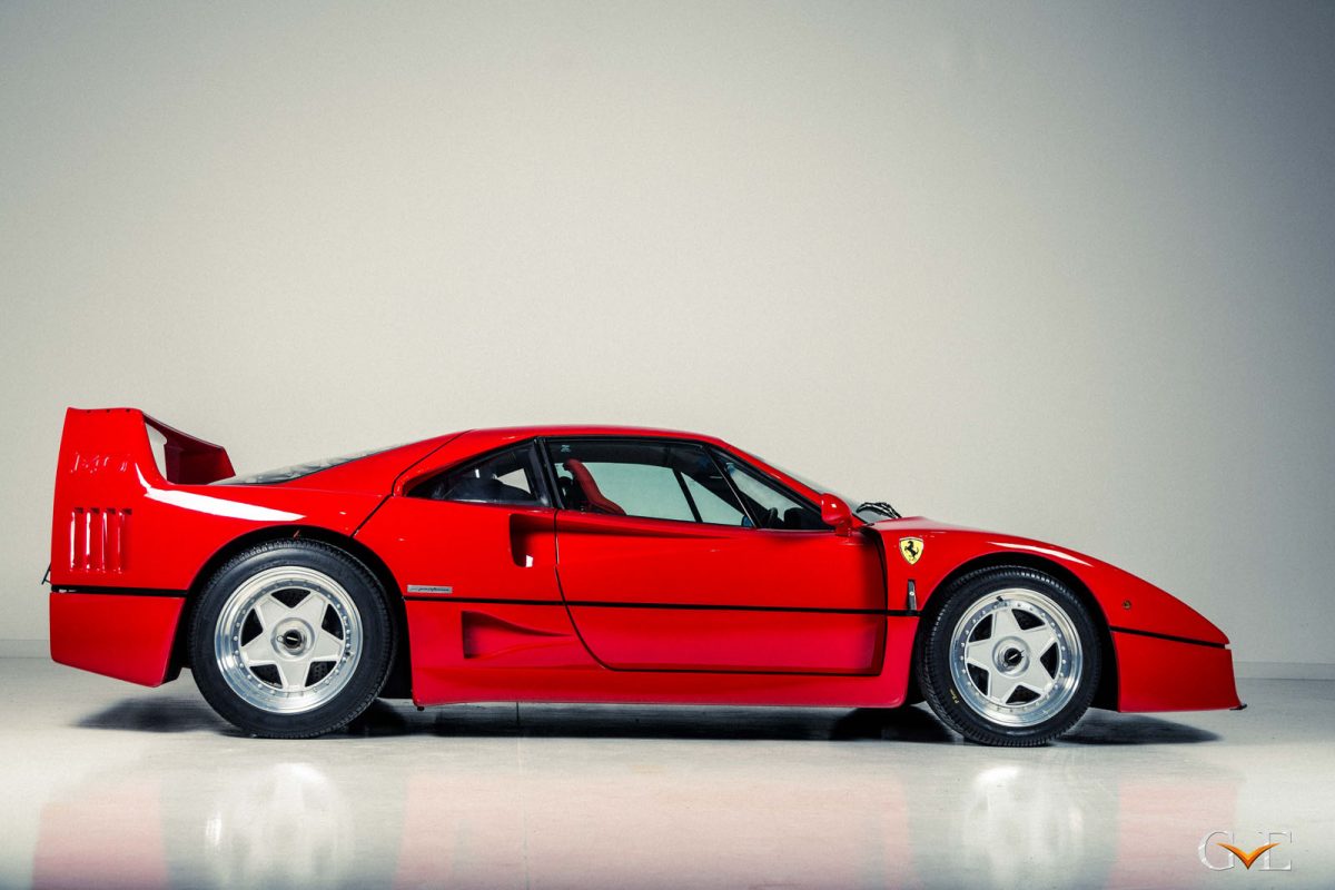 FERRARI F40