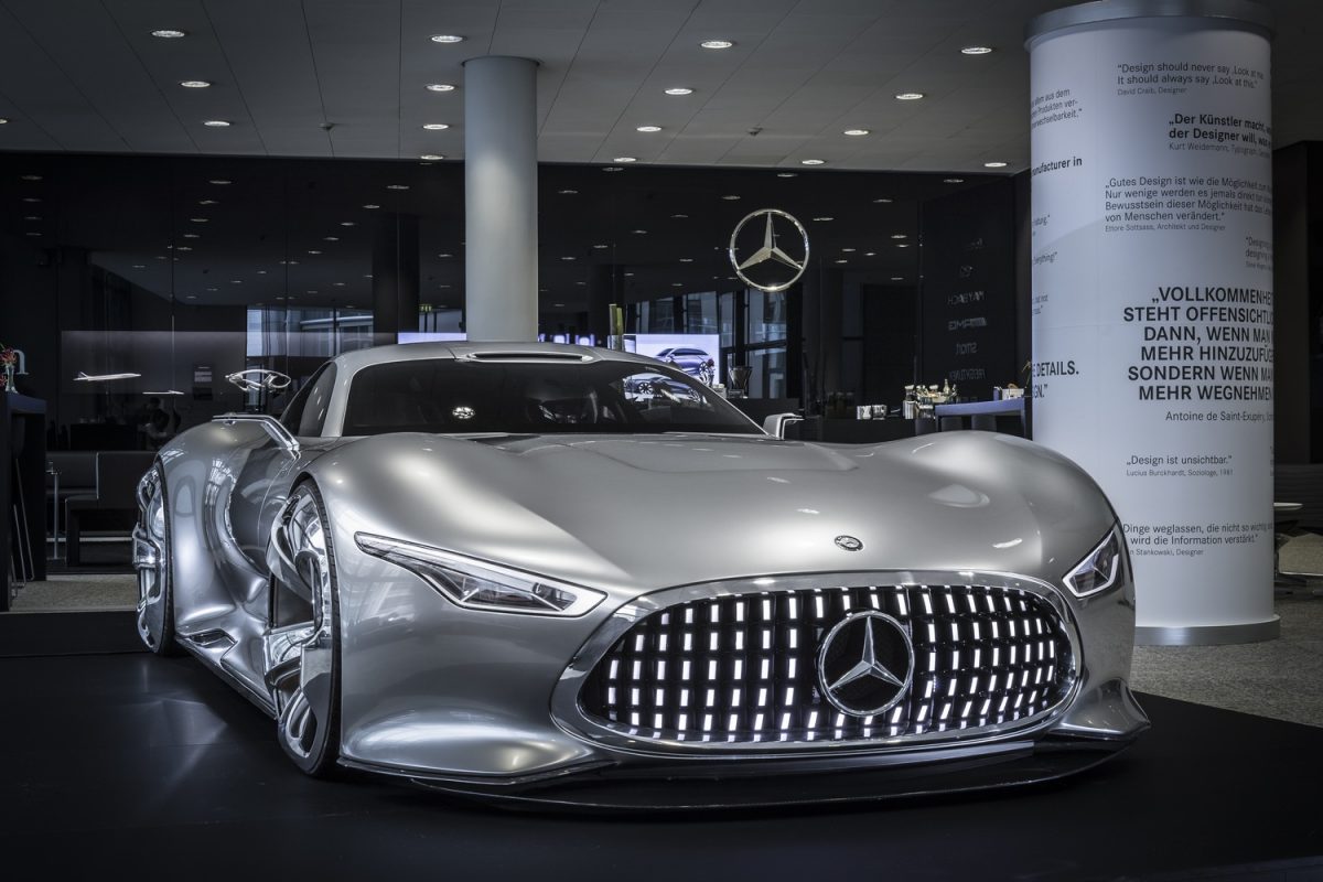 MERCEDES-BENZ