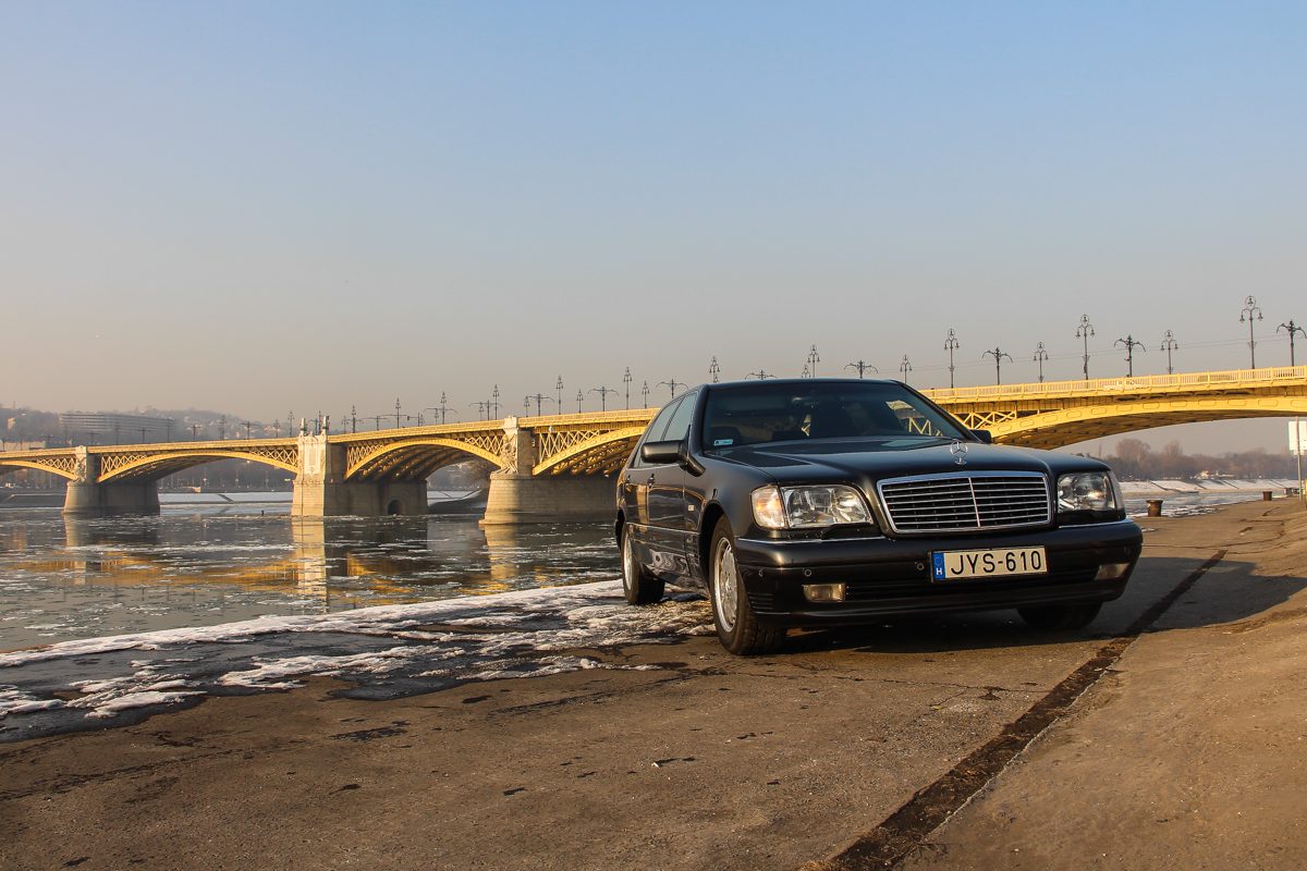 MERCEDES-BENZ S-OSZTÁLY