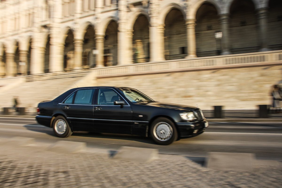 MERCEDES-BENZ S-OSZTÁLY