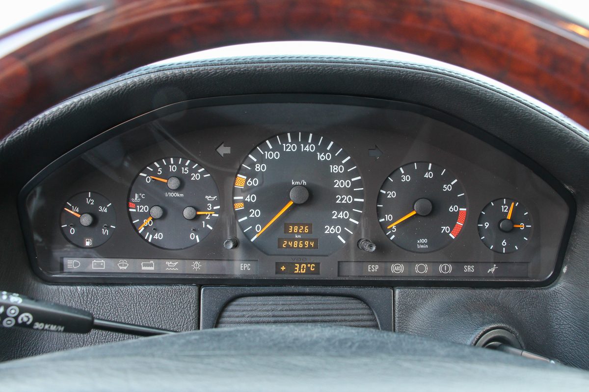 MERCEDES-BENZ S-OSZTÁLY