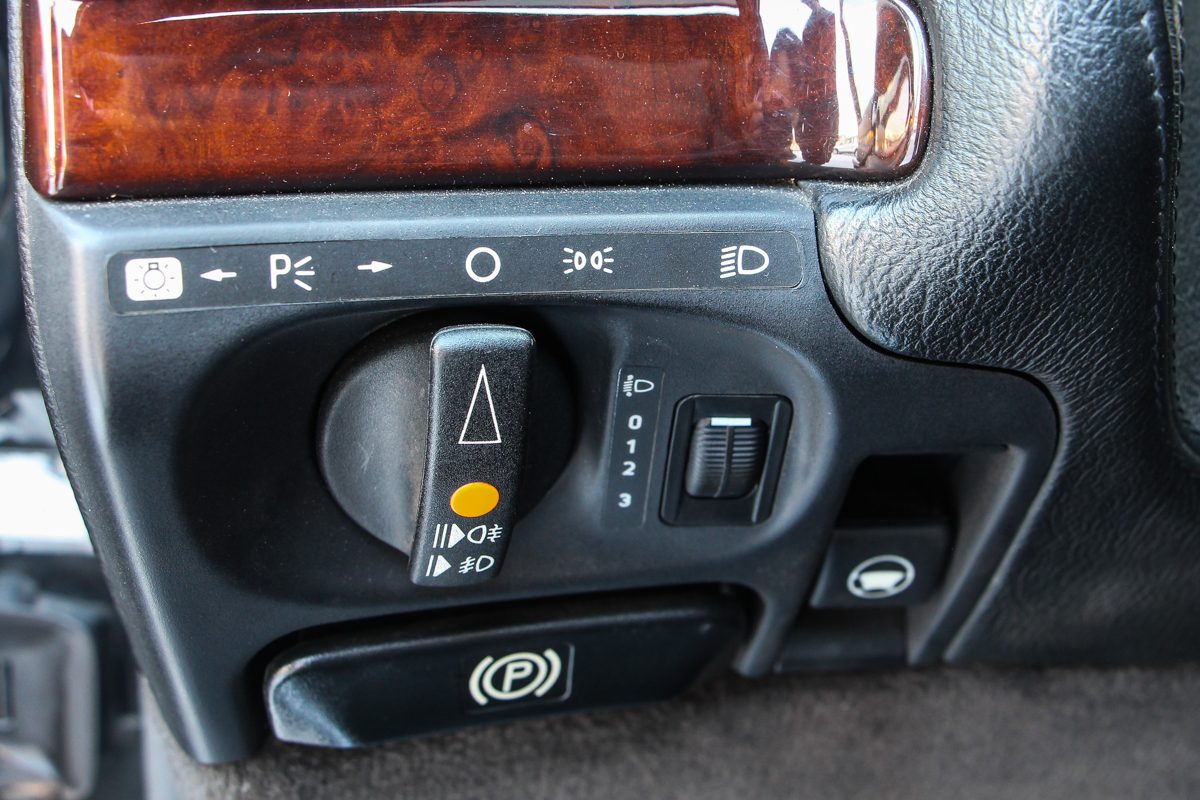 MERCEDES-BENZ S-OSZTÁLY