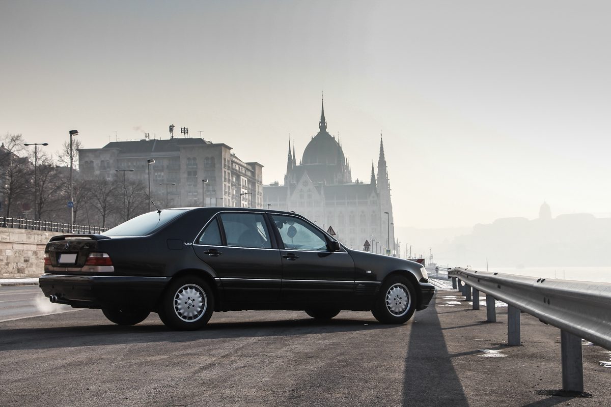 MERCEDES-BENZ S-OSZTÁLY