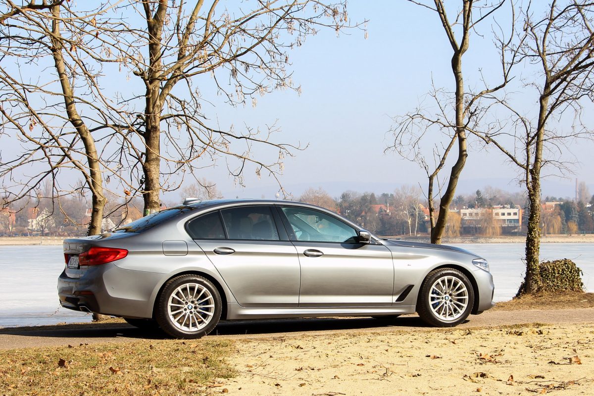 BMW 5-ÖS SOROZAT