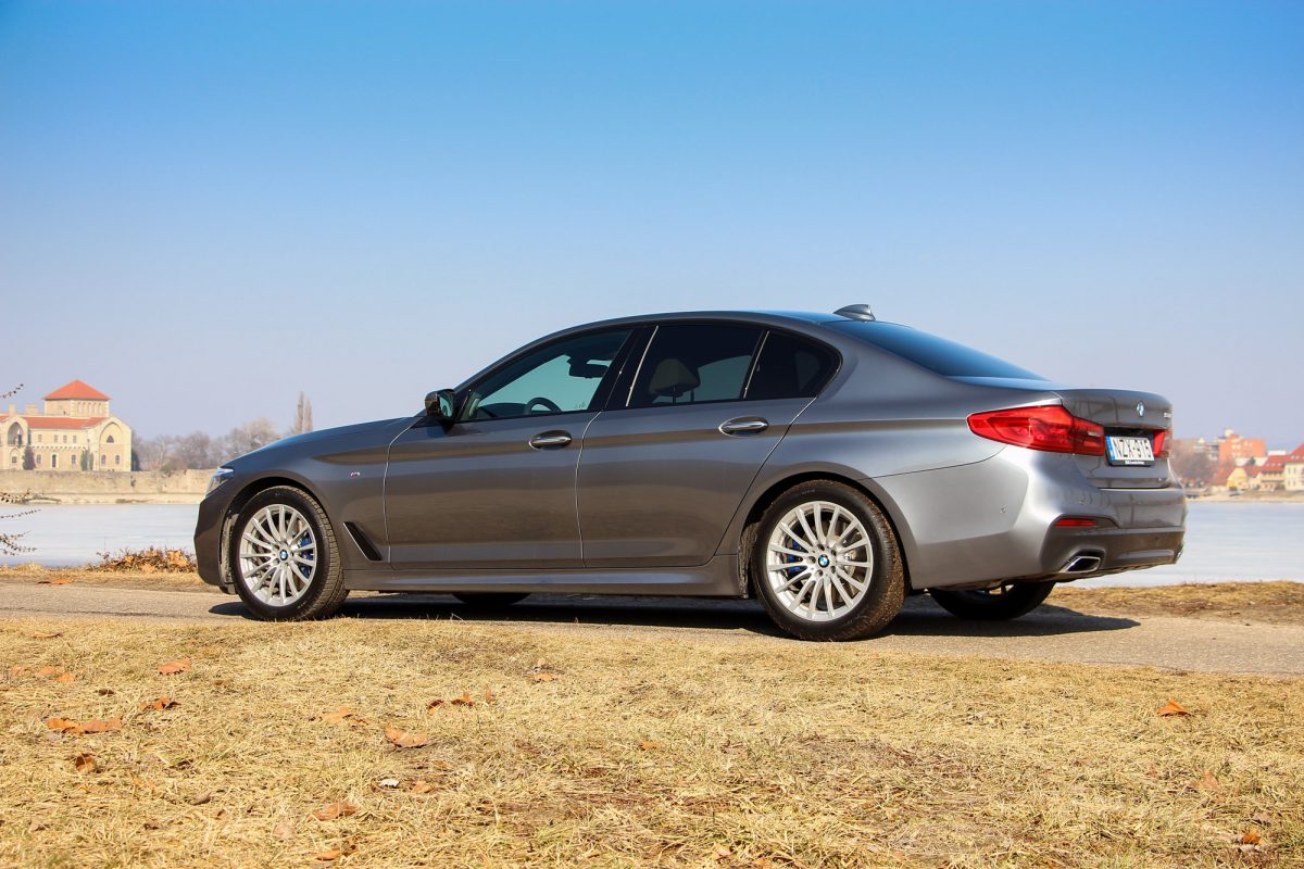 BMW 5-ÖS SOROZAT