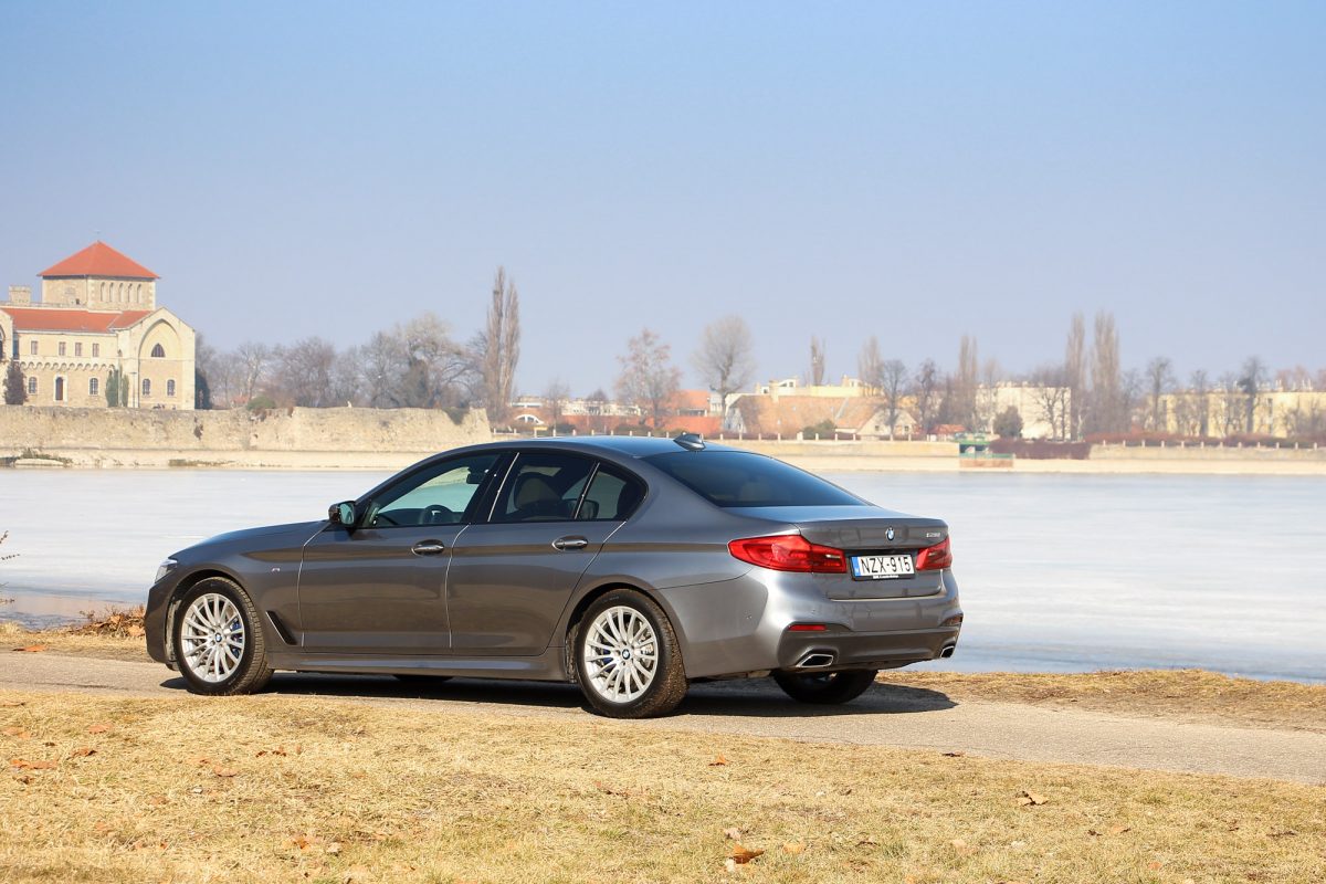 BMW 5-ÖS SOROZAT