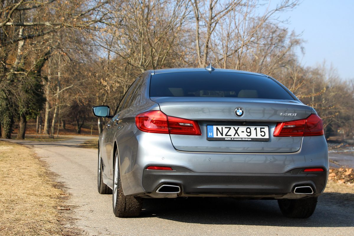 BMW 5-ÖS SOROZAT