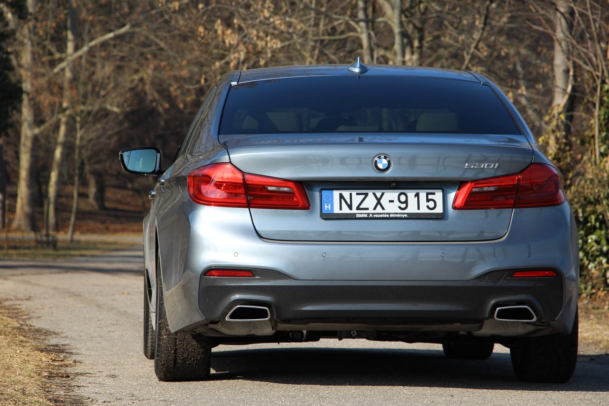 BMW 5-ÖS SOROZAT