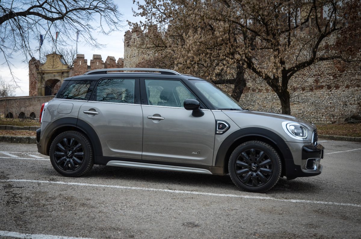 MINI COUNTRYMAN
